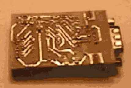  AVR . COM 